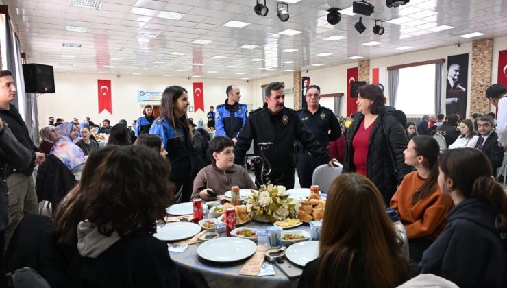 Kütahya Emniyetinden öğrencilere rol model buluşması