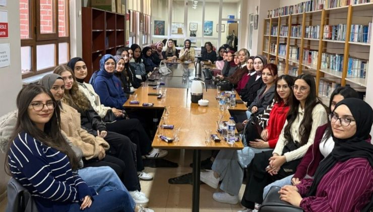 Uzman Dr. Bilgili öğrencilerle kariyer söyleşisinde buluştu