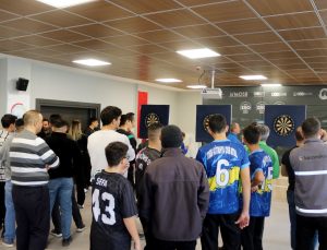 Kütahya OSB’de dart turnuvası heyecanı