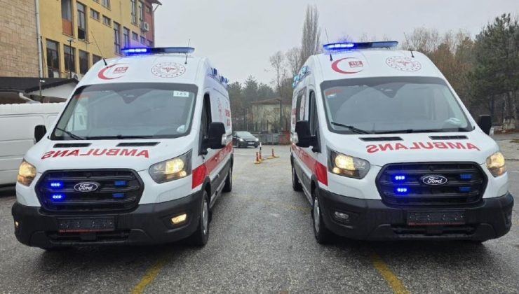 2 ilçeye yeni ambulans tahsis edildi