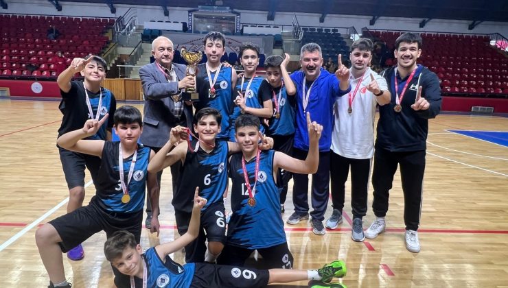 Potada Zafertepe Ortaokulu Kütahya şampiyonu oldu