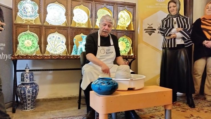 Çinicilik, söyleşi ve atölye çalışmasıyla ele alındı