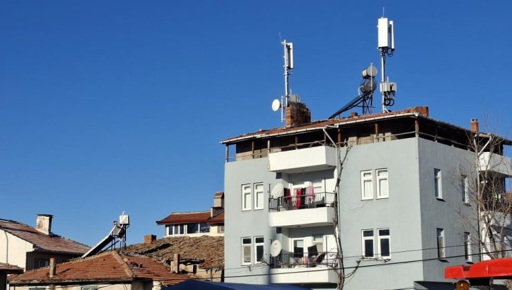 ‘Mahalle ortasında baz istasyonu istemiyoruz’