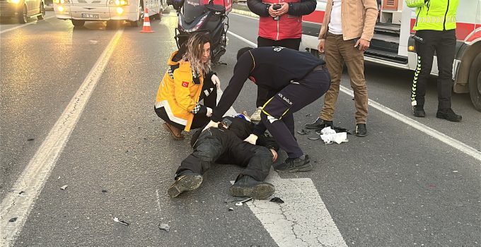 Motosiklet ile ticari taksi çarpıştı: 1 yaralı