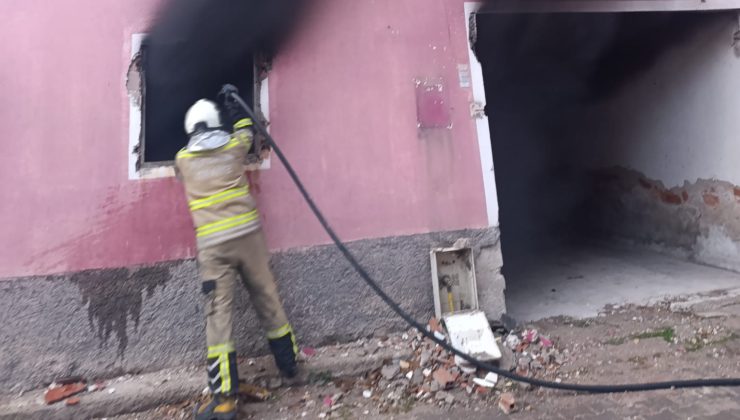 Metruk evde çıkan yangın söndürüldü