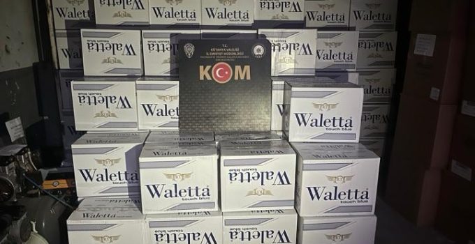 Durdurulan araçta milyonlarca boş makaron ele geçirildi