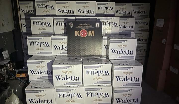 Durdurulan araçta milyonlarca boş makaron ele geçirildi