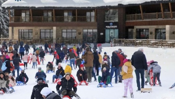 Gedizli çocuklara tatil hediyesi: Murat Dağı’na ücretsiz servis