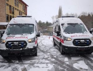 Acil sağlık hizmetleri için yeni ambulanslar göreve başladı