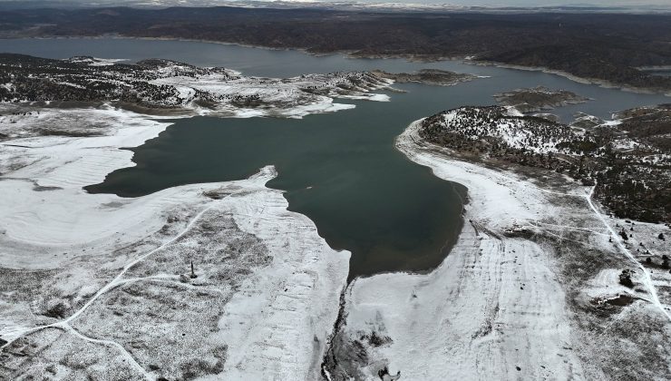 Porsuk Barajı’nda tedirgin eden manzara