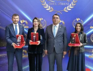 ‘Ege’nin Enleri’ ödül töreninde Kütahya rüzgarı