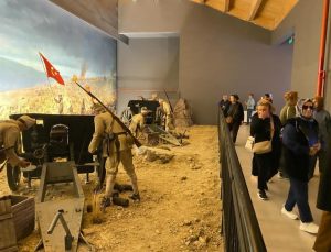 Dumlupınar Diorama Müzesi’ne yoğun ilgi
