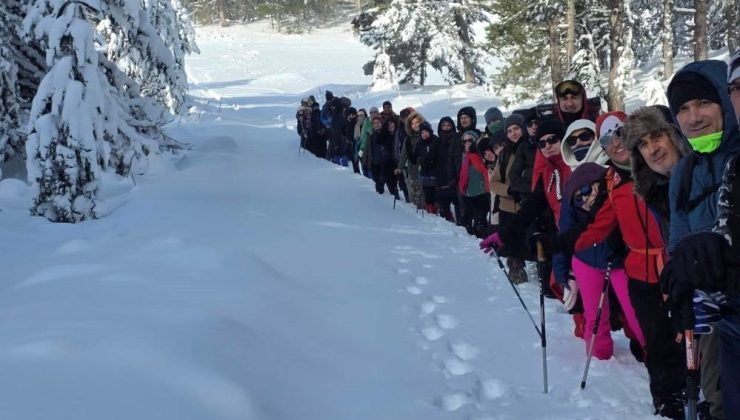 Doğa tutkunları kar yürüyüşünde buluştu