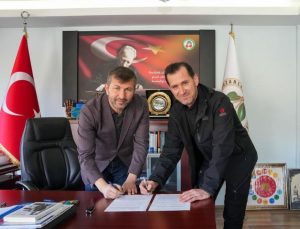 Genç yetenekler profesyonelliğe adım atıyor