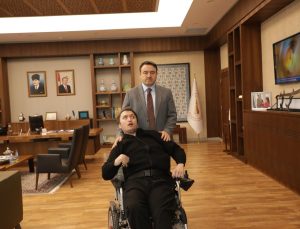 Vali Musa Işın, özel bireyi makamında ağırladı