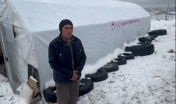 Fırtına mağduru üreticinin yaraları sarıldı