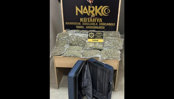 Zehir tacirlerine operasyon: 4 tutuklama