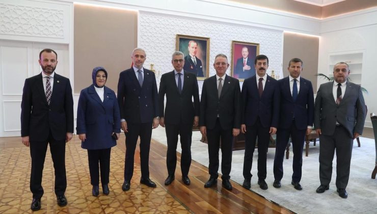 Kütahya’nın sağlık alanındaki talepleri Bakan Memişoğlu’na iletildi