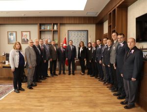 Defterdarlık heyetinden Vali Işın’a 37. Vergi Haftası ziyareti