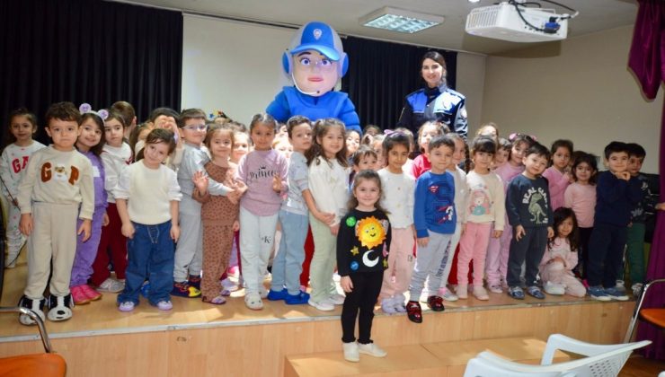 Kütahya polisinden çocuklara özel bilgilendirme