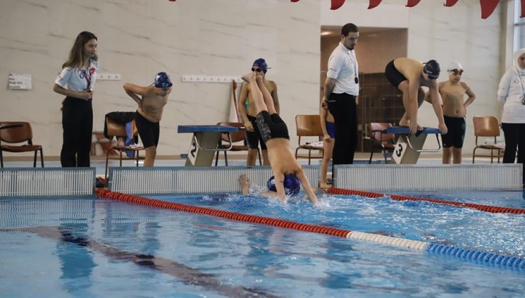 Minik kulaçlar şampiyonluk için atıldı