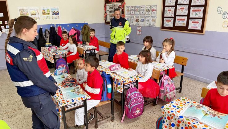 Jandarma, okullar ve çevresinde güvenlik tedbirleri aldı