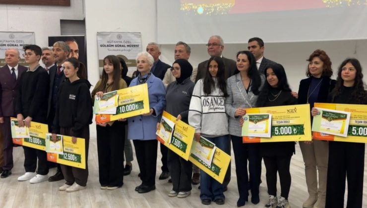 SANATLA YEŞEREN GELECEK: KÜTAHYALI GENÇLER ÖDÜLLERİNE KAVUŞTU