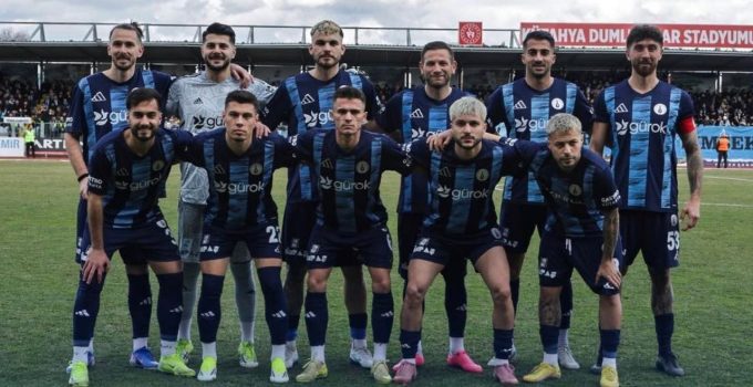 Adım adım şampiyonluğa! Şimşek’e tek gol yetti