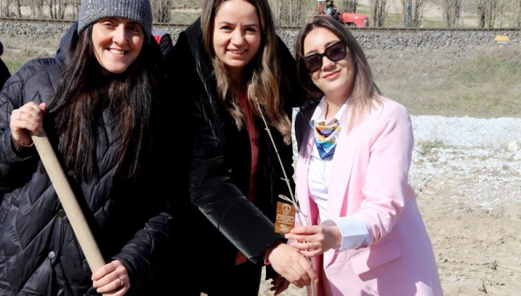 Kütahya OSB’de kadınlar fidan dikim etkinliğinde buluştu