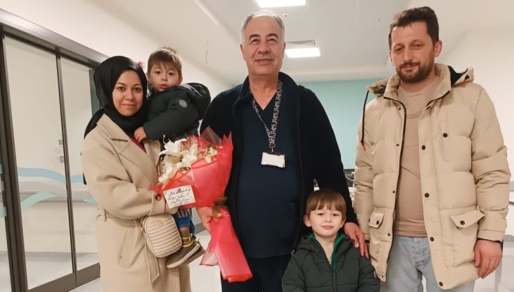 Boğazına şeker kaçan çocuk Heimlich manevrası ile kurtarıldı