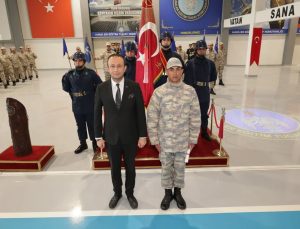 Eğitimini tamamlayan erler yemin etti