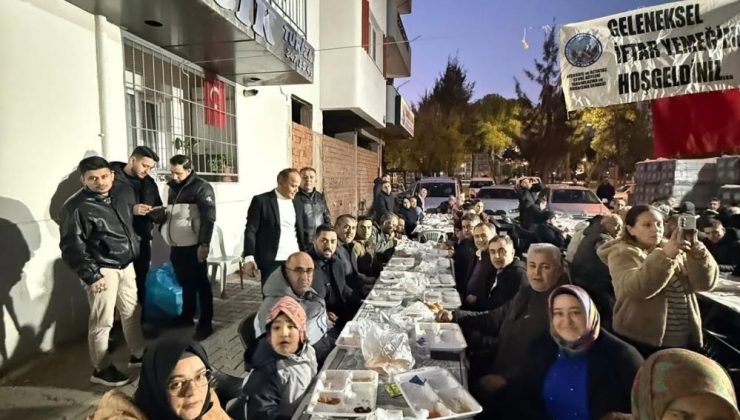 İzmir’deki Kütahyalılar iftarda buluştu