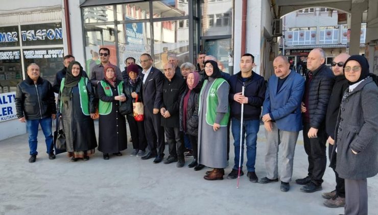 Görme engellilere konuşan saat desteği