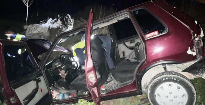 Otomobil şarampole yuvarlandı: 4 yaralı