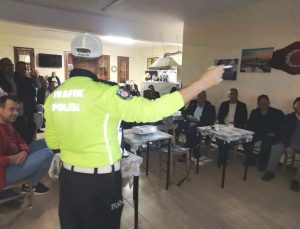 Köylülere güvenli traktör kullanımı eğitimi verildi