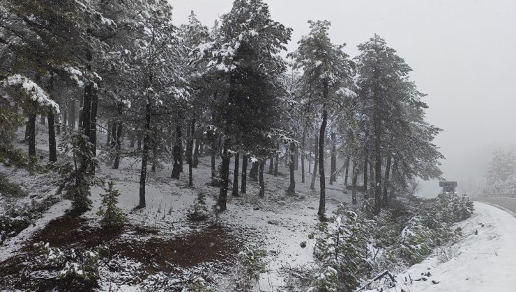 Yüksek kesimlerde kar etkili oluyor: Gece saatlerinde ‘buzlanma’ uyarısı