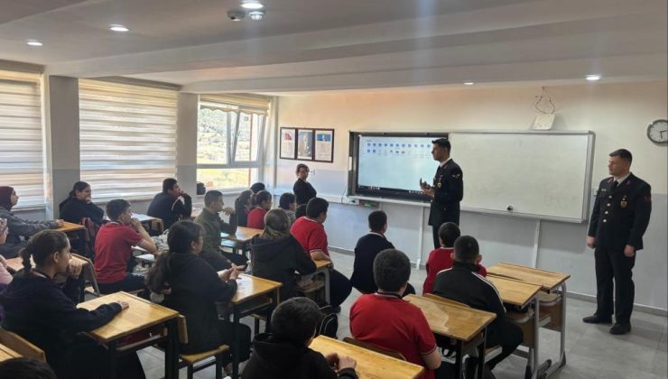 Jandarmadan geleceğin bahriyeli adaylarına tanıtım