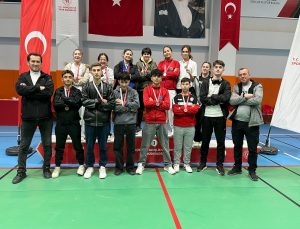 Atletizmde Pazarlar Spor Lisesi rüzgarı