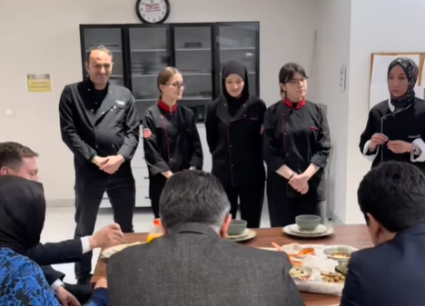 Başkan Akel’den genç şeflere destek