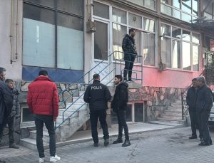 Yalnız yaşayan adam evinde ölü bulundu