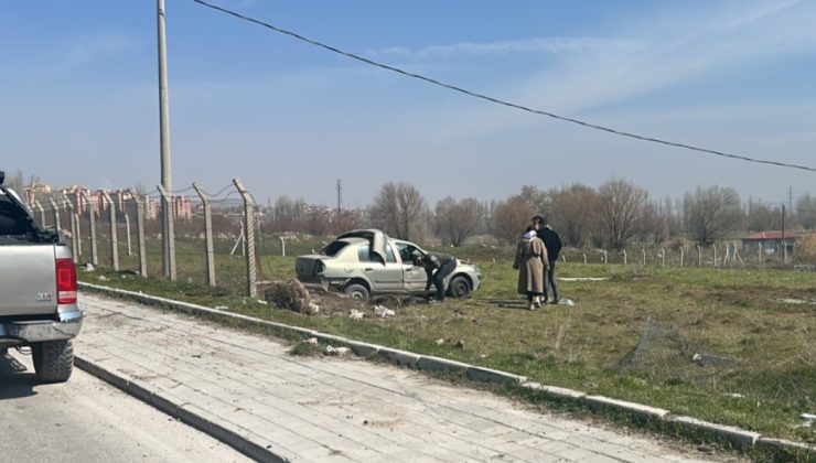 Beton bahçe direklerini deviren otomobil takla attı