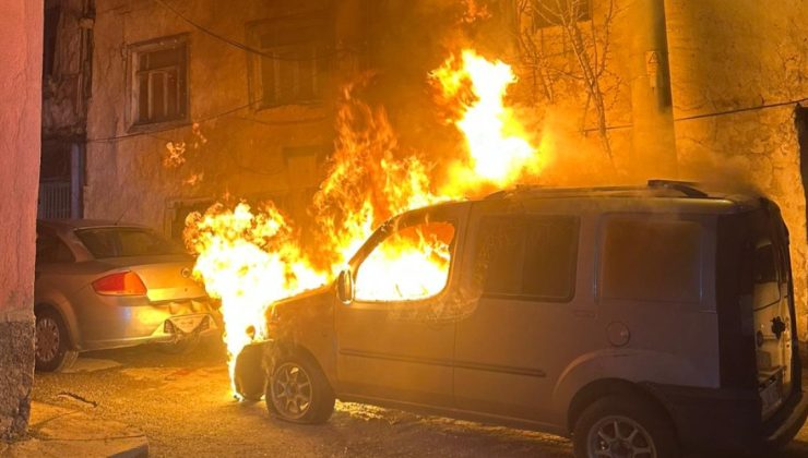 Kundakçıyı evden çıkan kıyafetleri ele verdi