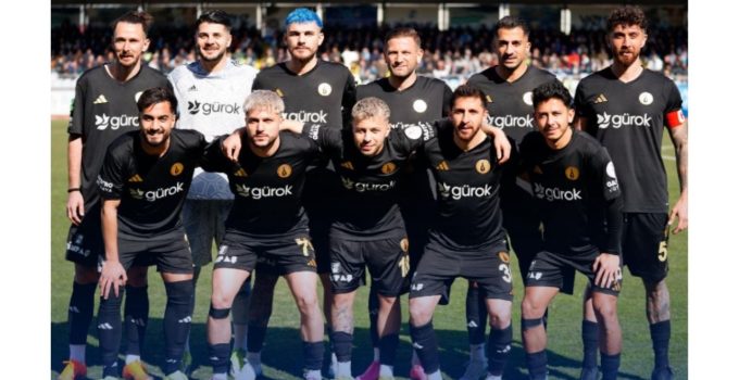 Şimşek evinde rahat kazandı: Nazilli’yi 8 golle mağlup etti