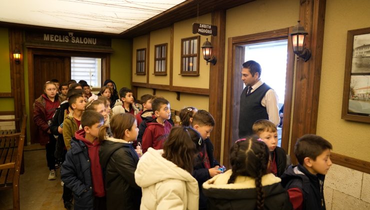 Minik misafirler belediyede ağırlandı