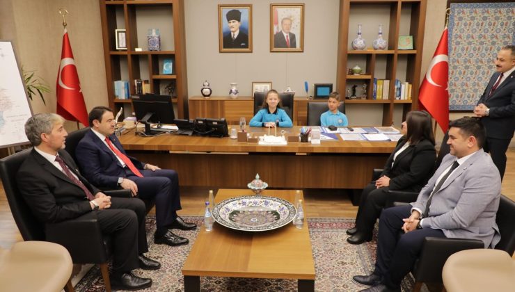 23 Nisan’da Valilik makamı miniklere emanet edildi