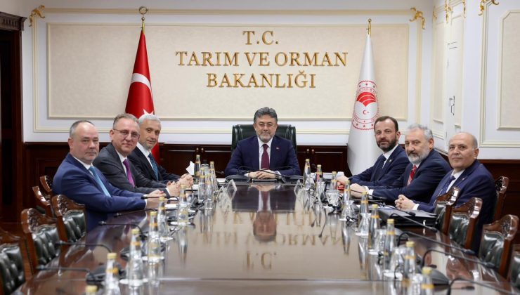 Kütahya heyetinden Bakan Yumaklı’ya ziyaret