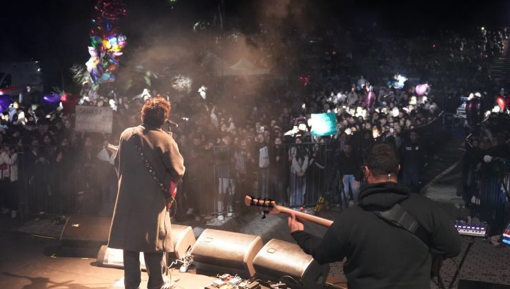 23 Nisan coşkusu ‘Mavi Gri’ konseriyle taçlandı