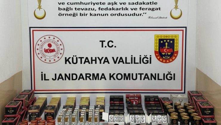 Cinsel içerikli kaçak ürünlere jandarma el koydu