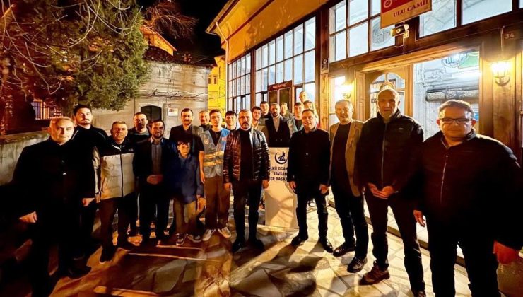 Alparslan Türkeş dualarla anıldı