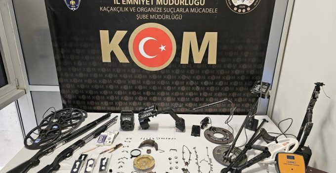 Tarihi eser operasyonu: 76 adet tarihi obje ele geçirildi